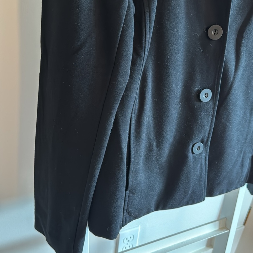 Tidy, tailored soft knit blazer by Eileen Fisher - Picture 5 of 8